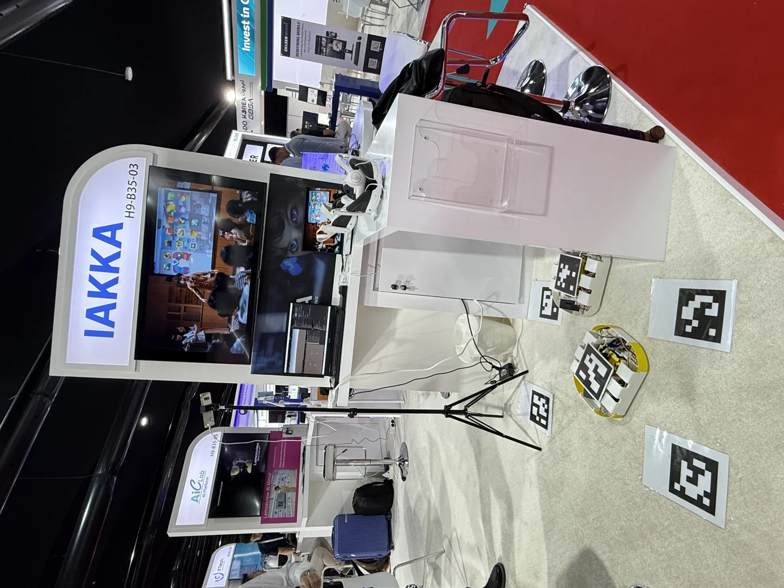 두바이 GITEX 2025 IAKKA 실제 전시 부스